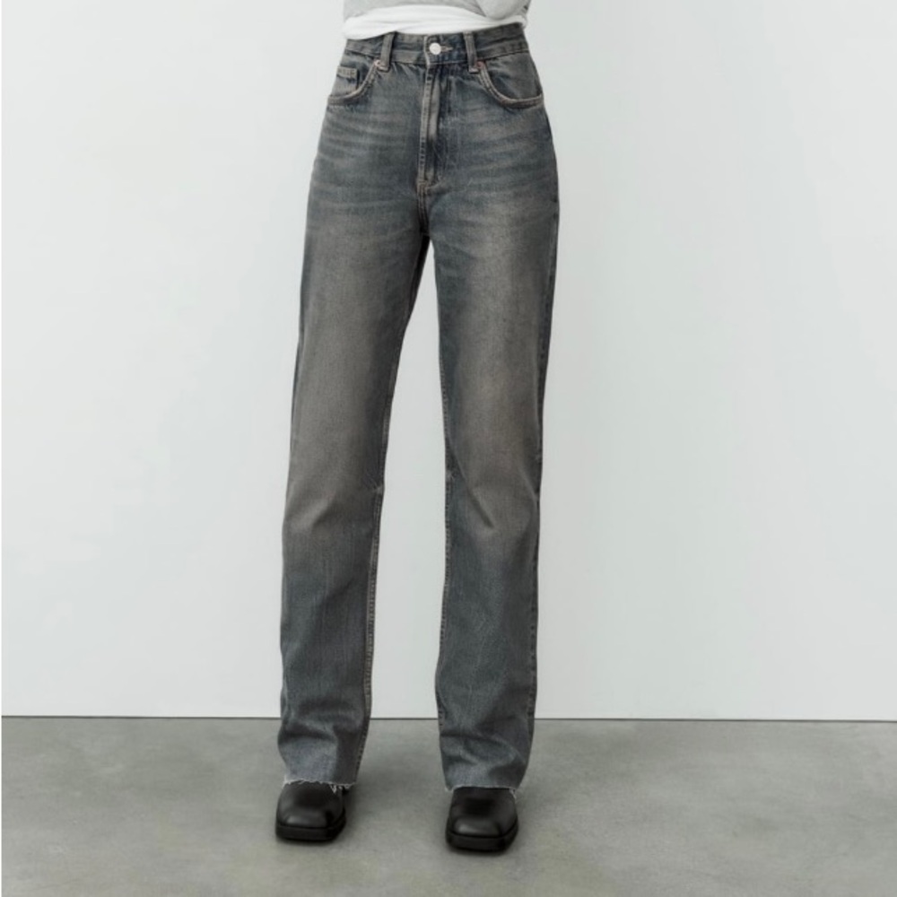 TRE HIGH RISE WIDE LEG JEANS- Mid-blue